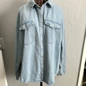 Boohoo Women’s Sky Blue Denim Shirt, size 16. Cotton polyester blend. Comfy